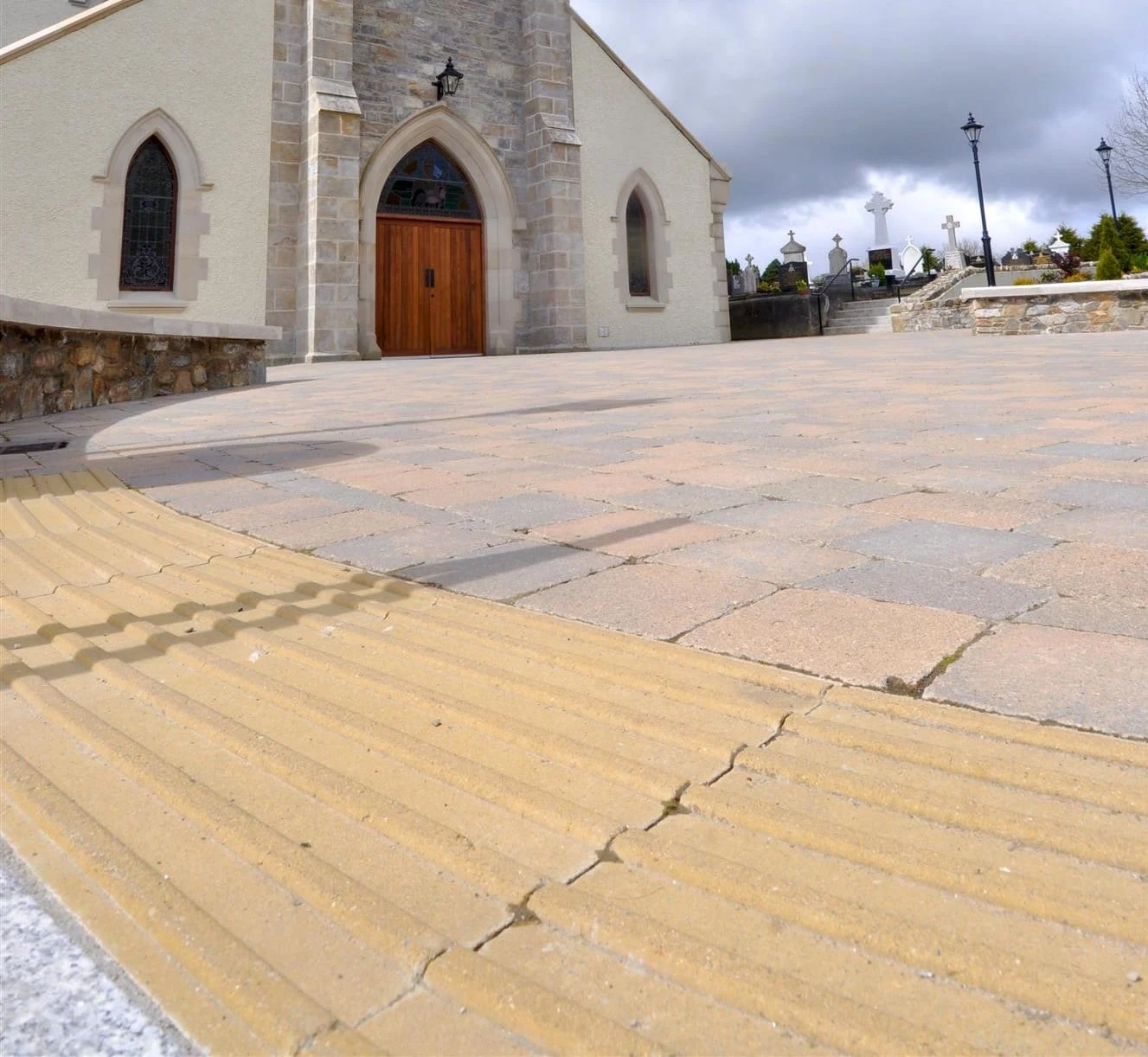 tobermore-tegula-bracken-hazard-warning-flags_st